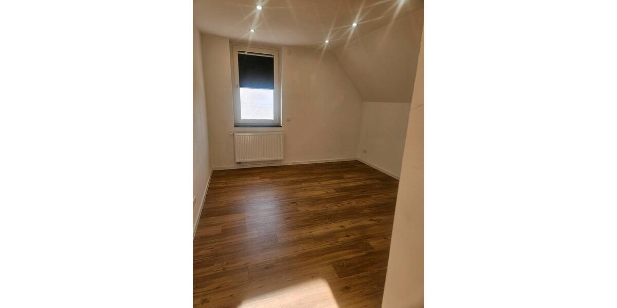 Dachgeschoßwohnung Ahlen Dolberg - 1 Zimmer, 120 m&sup2;, 990&euro; | Angebot:24572573