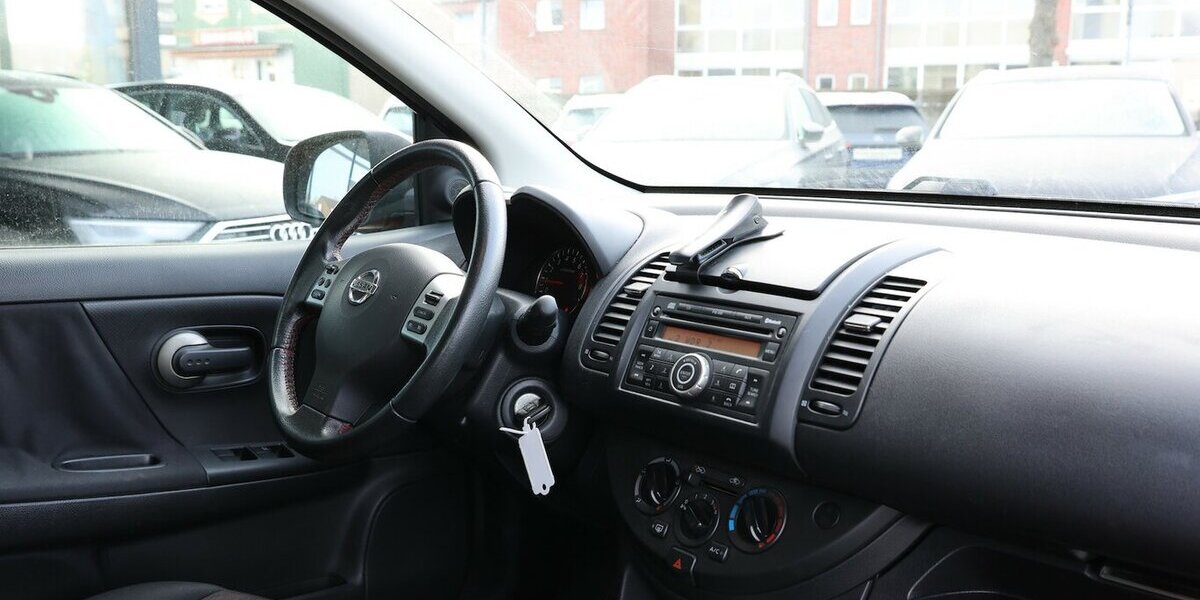 Nissan Note 1.4 Acenta / TEMPOMAT / TÜV-AU-02.2027 83.000 km 2.202 &euro; Hamm 59077