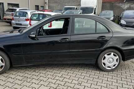 Mercedes-Benz C 220 234.800 km 1.800 &euro; Lüdinghausen 59348