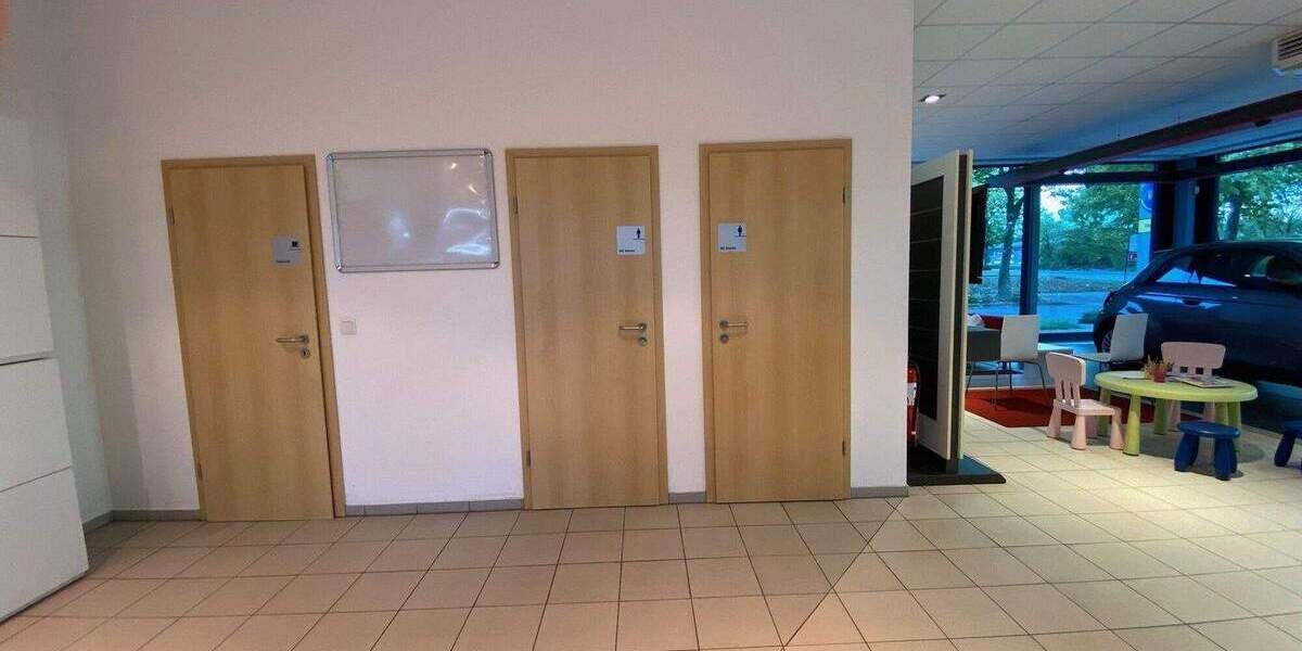 Einzigartige Investitionschance: Autohaus mit vielseitigem Nutzungspotenzial in bester Lage von Ahlen! zimmer