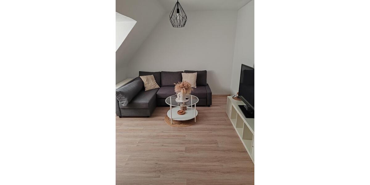 Gemütliche Dachgeschosswohnung mit zusätzlichem Hobbyraum 2 zimmer