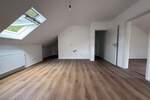 Frisch sanierte 44 m² Dachgeschoss-Singlewohnung - nur 3 Min. zum Phoenixsee, Dortmund-Schüren 2 zimmer