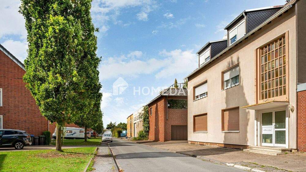 Gepflegtes Mehrfamilienhaus mit Gewerbeeinheit - nur im Paketverkauf LCWQXJMM, Gesamtpreis 779.000 € 6 zimmer