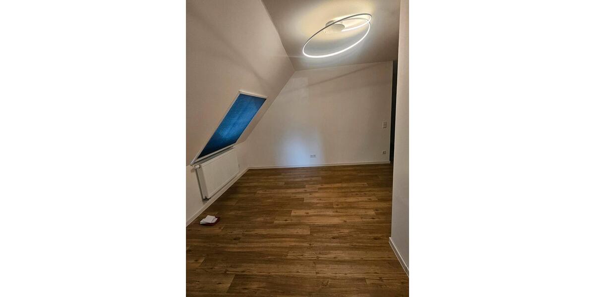 Dachgeschoßwohnung Ahlen Dolberg - 1 Zimmer, 120 m&sup2;, 990&euro; | Angebot:24572573
