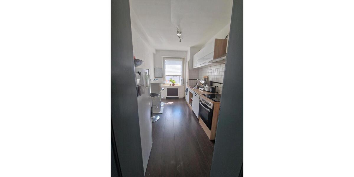 **Tolle 4-Zimmerwohnung im Zentrum** - Beschreibung lesen! zimmer