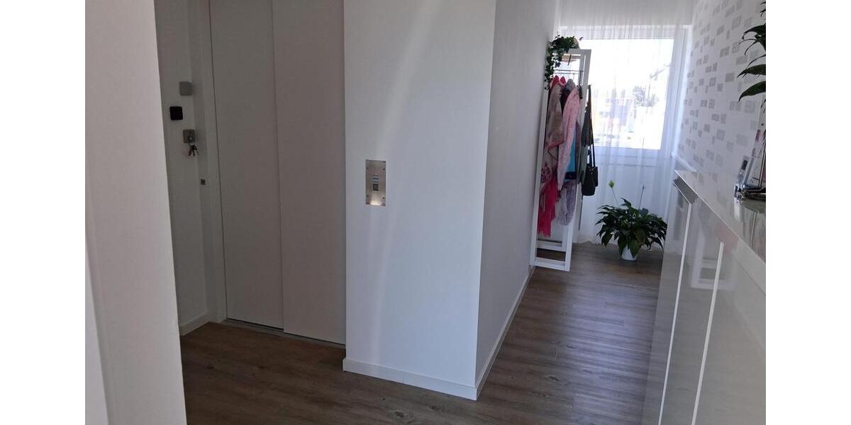 Dachgeschoßwohnung Ahlen - 5 Zimmer, 110 m&sup2;, 1.080&euro; | Angebot:26364783