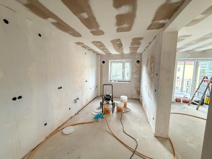 Bevorzugte Lage im beliebten Geistviertel - kernsanierte OG- Wohnung mit Balkon zimmer