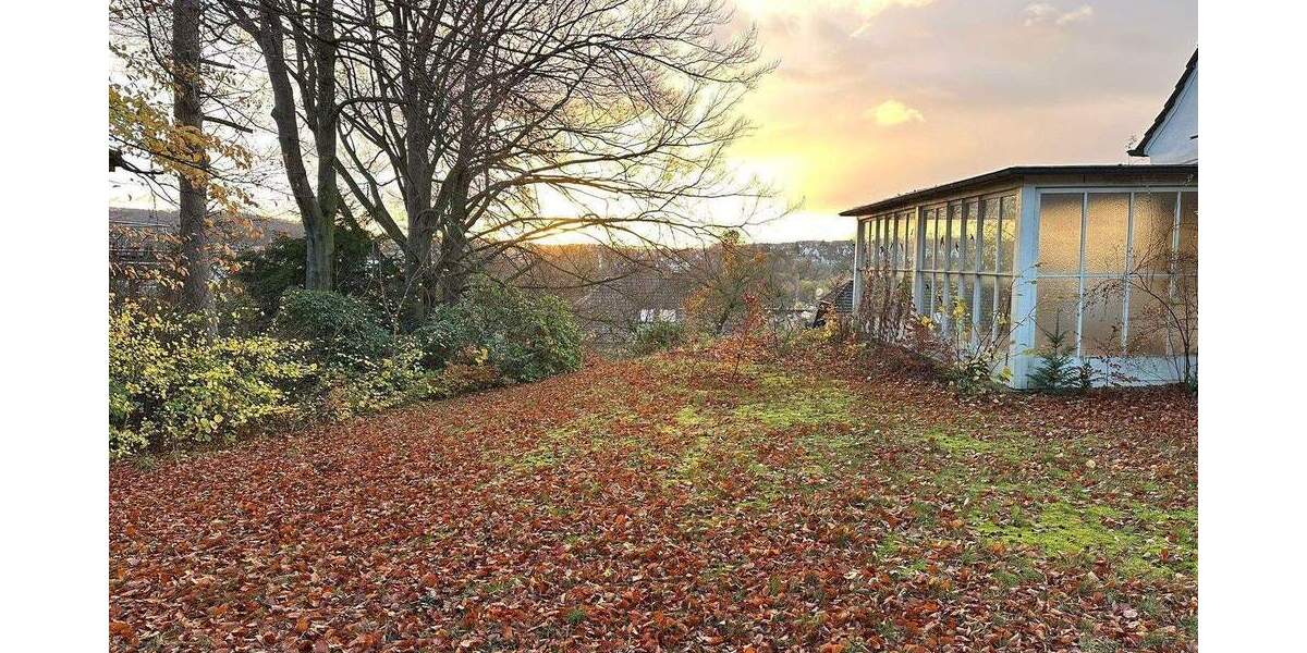 Grundstück in Top Lage zum Bebauen oder Sanieren zimmer