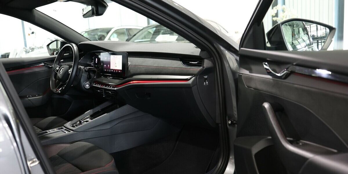 Skoda Octavia LIMO 2.0 TSI DSG RS SPORT BLACK S-SITZE 65.000 km 29.444 &euro; Hamm 59077