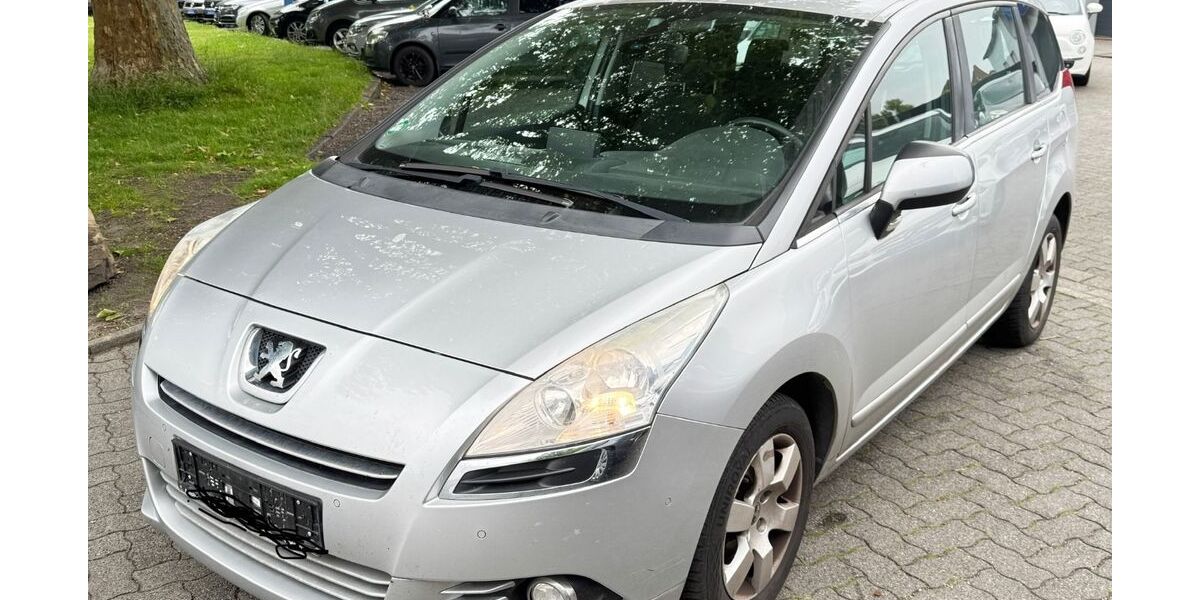 Peugeot 5008 127.000 km 2.990 &euro; Ahlen 59227