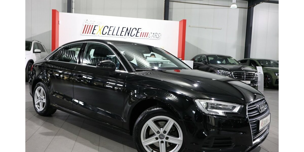 Audi A3 LIMOUSINE 1.4 TFSI BUSINESS / VIRTUAL-COCKPIT 119.000 km 17.333 &euro; Hamm 59077