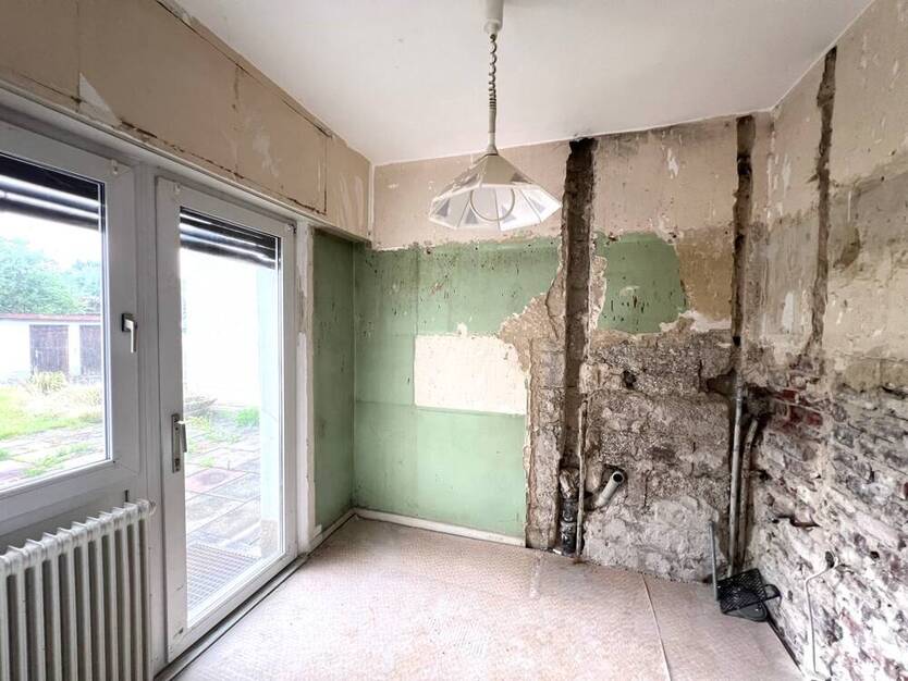 Sanierungsbedürftige Doppelhaushälfte in Dortmund-Brackel 5 zimmer
