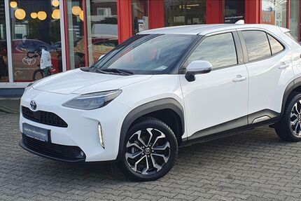 Toyota Yaris Cross 35.100 km 25.490 &euro; Beckum 59269