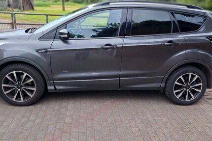 Ford Kuga 68.000 km 17.200 &euro; Lüdinghausen 59348