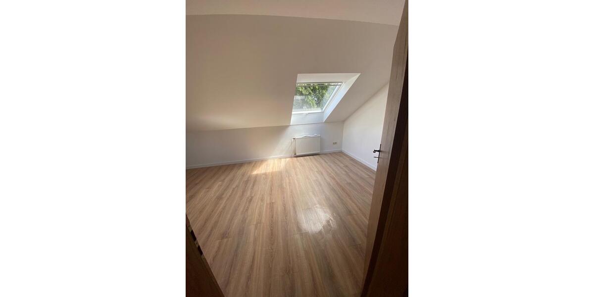 Dachgeschoßwohnung Sendenhorst - 2 Zimmer, 77 m&sup2;, 700&euro; | Angebot:26359726