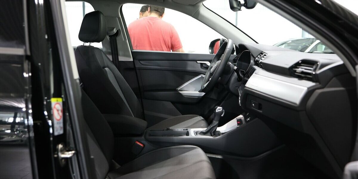 Audi Q3 35 TFSI / LED, VIRTUAL-COCKPIT, APPLE+ANDROID 15.000 km 30.555 &euro; Hamm 59077