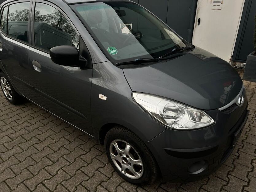 i10
