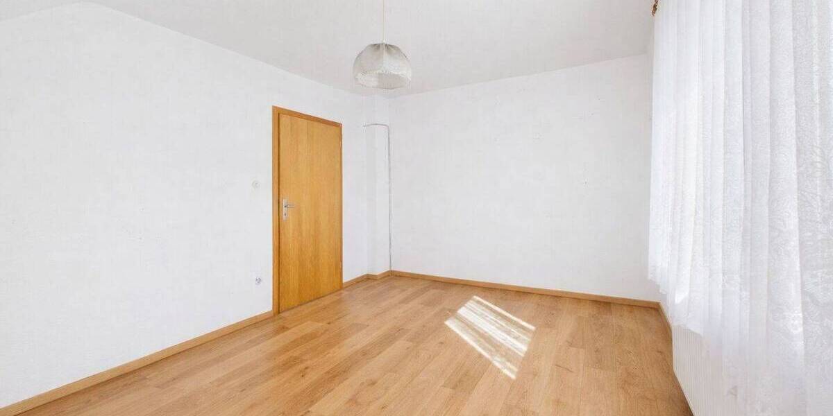 Doppelhaushälfte Hamm Herringen - 3 Zimmer, 94 m&sup2;, 180.000&euro; | Angebot:26017003