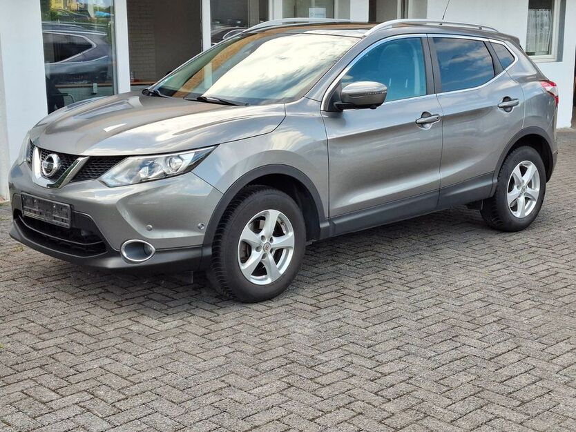 Nissan Qashqai 90.865 km 12.590 € Hamm 59067