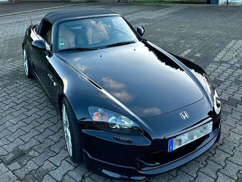S 2000