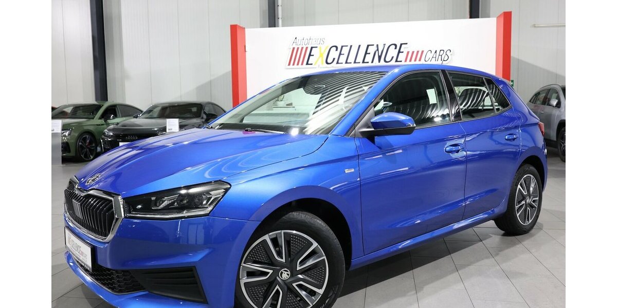 Skoda Fabia 1.0 TOUR RACE BLUE / LED / GROßES-DISPLAY 55.000 km 13.888 &euro; Hamm 59077