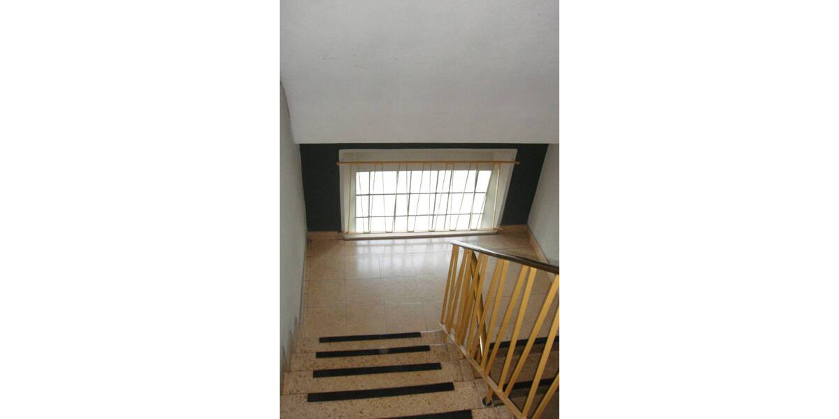 Attraktive 2-Zimmer-Dachgeschosswohnung in zentraler Lage von Hamm 2 zimmer