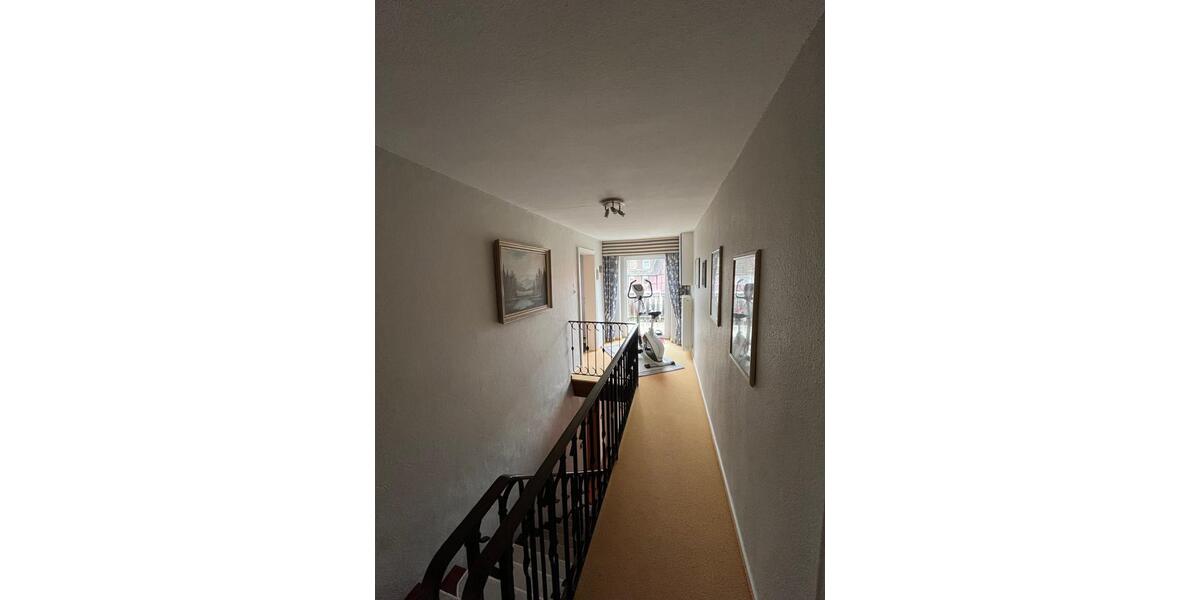 Einfamilienhaus Bad Sassendorf - 8 Zimmer, 200 m&sup2;, 280.000&euro; | Angebot:27028470