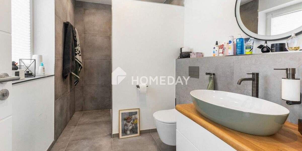 Wohnen mit Zukunft: Neuwertiges KfW-55-Haus mit Garten und moderner Ausstattung 7 zimmer