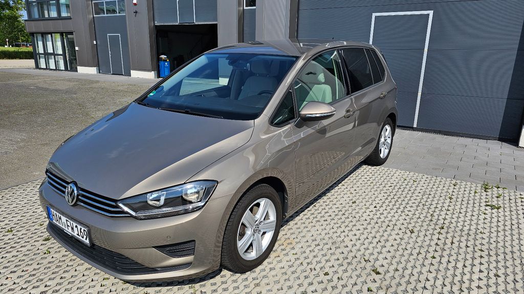 VW Golf Sportsvan 109.000 km 10.900 &euro; Hamm 59073