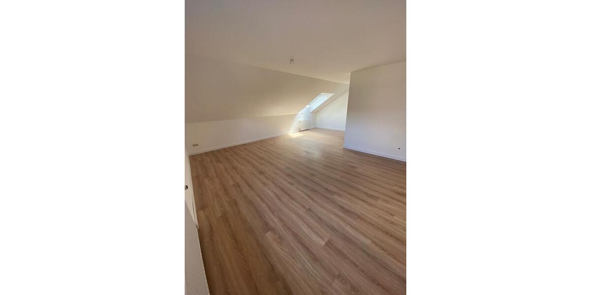 Dachgeschoßwohnung Sendenhorst - 2 Zimmer, 77 m&sup2;, 700&euro; | Angebot:26359726