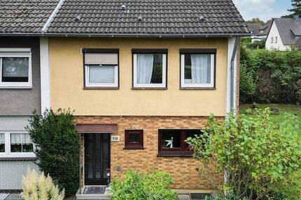 Reihenendhaus in Dortmund-Brackel Rund 100 qm Wfl. auf rund 430 qm Grund 4 zimmer