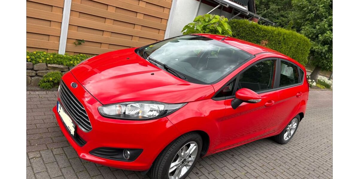 Ford Fiesta 122.000 km 5.000 &euro; Lünen 44534