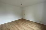 **FRISCH SANIERT**HELLE 2-Zimmerwohnung MIT BALKON @%§4 GROßEM TAGESLICHBAD**