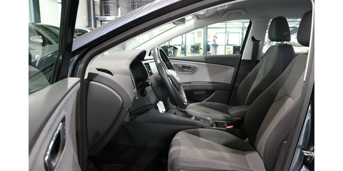 Seat Leon 1.6 TDI STYLE / NAVI-PLUS+APPLE+ANDROID 111.000 km 13.331 &euro; Hamm 59077
