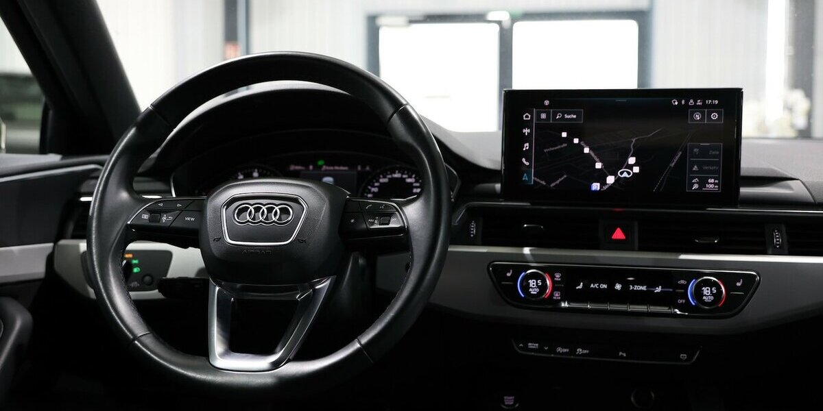 Audi A4 Avant 45 TFSI QUATTRO ADVANCED BLACK / LED / 104.000 km 25.994 &euro; Hamm 59077