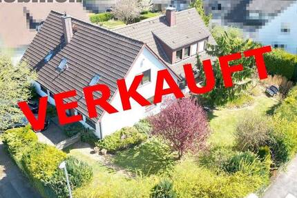 Freistehendes 1-2 Familienhaus mit großem Grundstück in ruhiger Lage von Menden-Platte Heide 9 zimmer