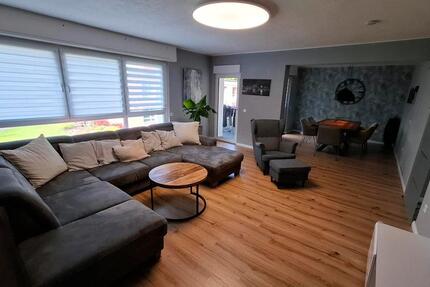 4 Zimmer Wohnung mit Balkon, Garage und Waldnähe