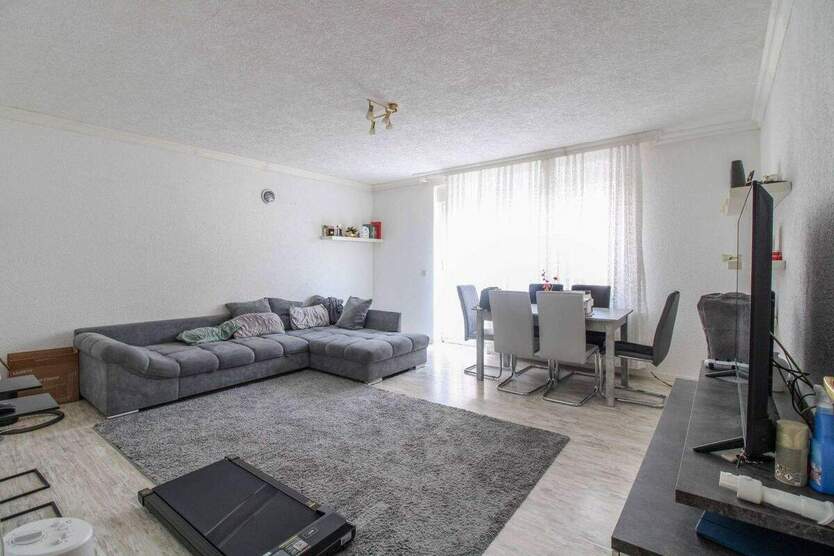 Gepflegtes Zuhause mit Garten, Terrasse und Stellplätzen - ideal für Paare oder Familien 4 zimmer