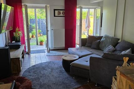 EG- Wohnung mit Garage und Garten 2.5 zimmer