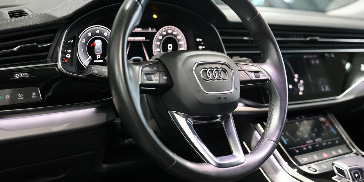Audi Q8 55 TFSI E Q BUSINESS LUFTFAHRWERK, VOLL-LEDER 86.000 km 47.600 &euro; Hamm 59077