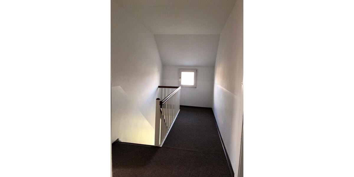 4 Zi. Eigentumswohnung mit Ausbaupotenzial 4 zimmer