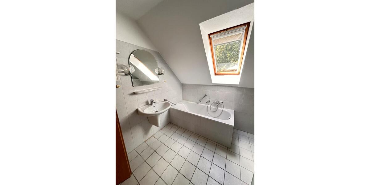 Doppelhaushälfte Holzwickede - 5 Zimmer, 130 m&sup2;, 339.000&euro; | Angebot:26901683