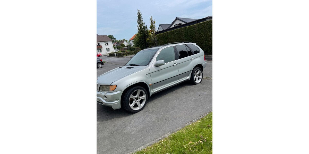 BMW X5 180.000 km 4.350 &euro; Bad Sassendorf 59505