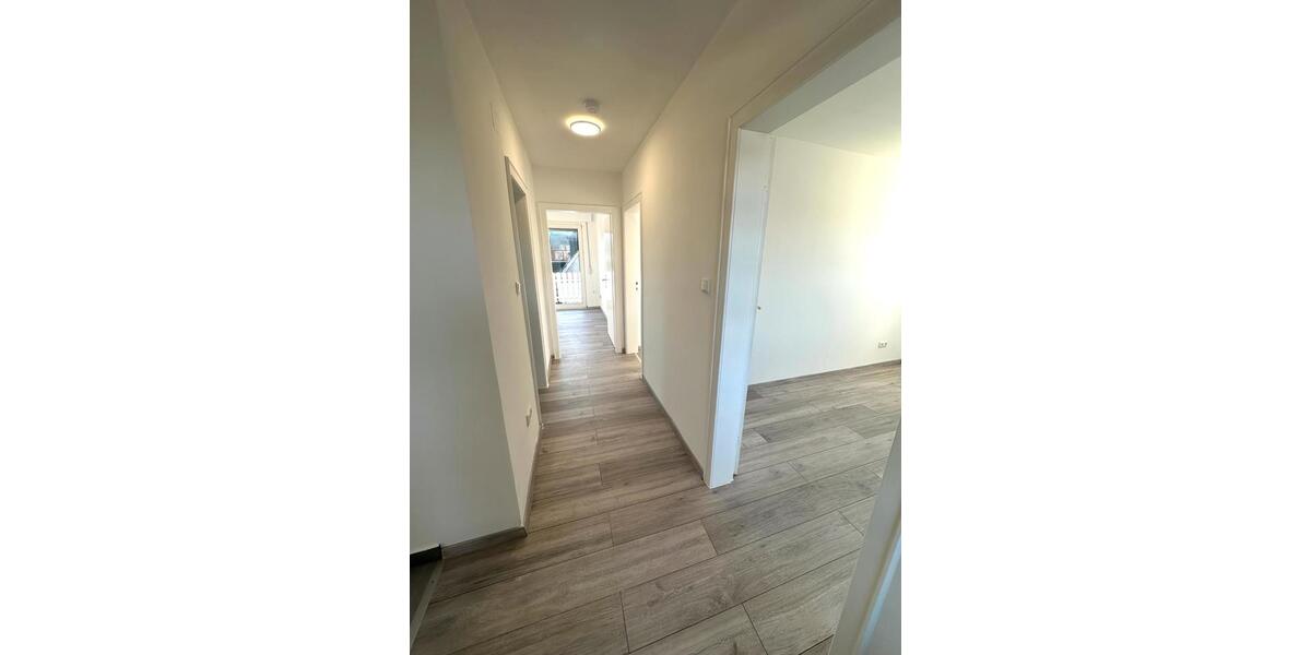 Etagenwohnung Menden (Sauerland) - 5 Zimmer, 105 m&sup2;, 1.600&euro; | Angebot:24840518