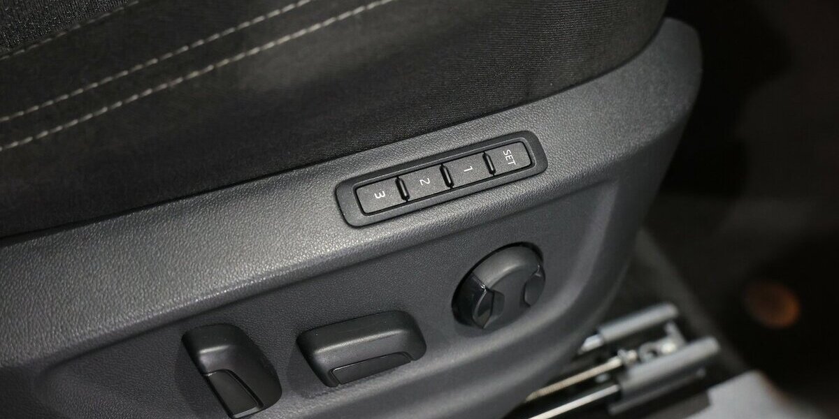 Skoda Kodiaq 2.0 TDI DSG STYLE / VIRTUAL-COCKPIT, LED 190.000 km 19.444 &euro; Hamm 59077