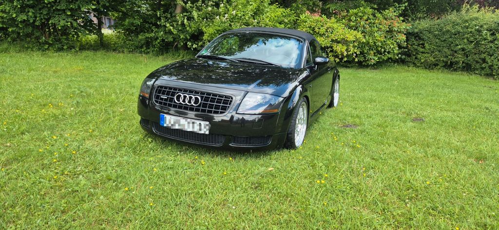Audi TT 140.279 km 12.000 &euro; Selm 59379