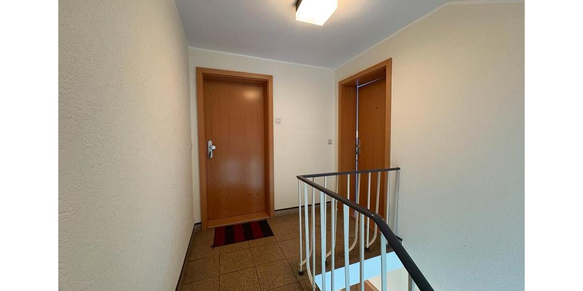 Dachgeschoßwohnung Beckum - 5 Zimmer, 124 m&sup2;, 240.000&euro; | Angebot:25376604