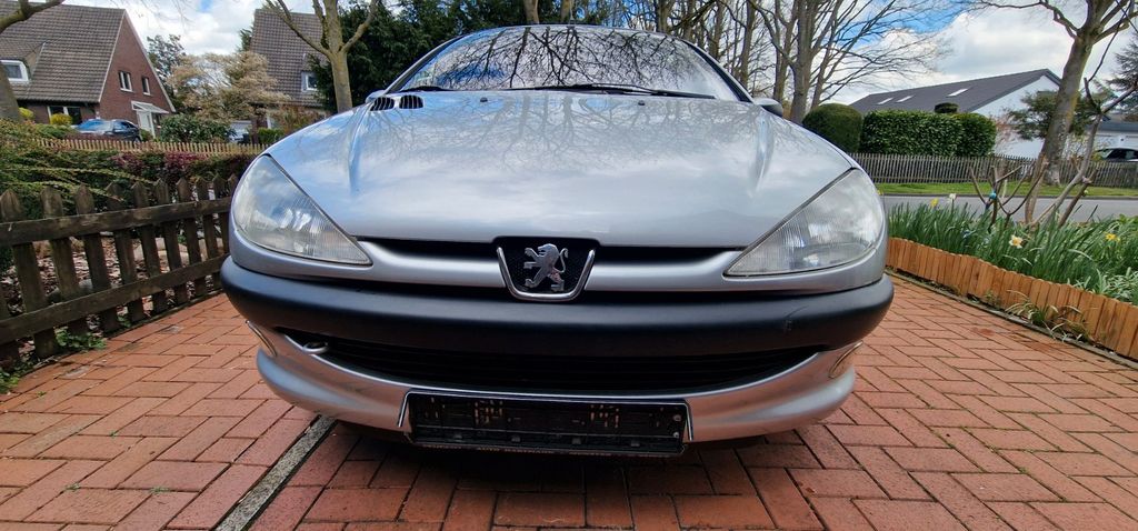 Peugeot 206 95.833 km 1.299 &euro; Hamm 59069