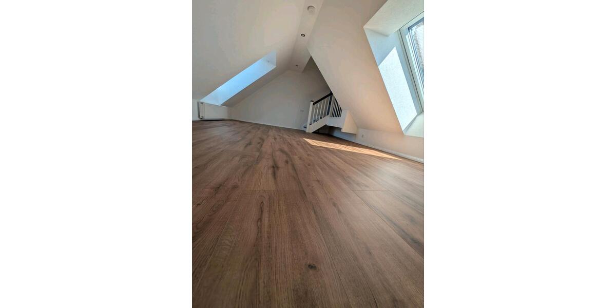 Dachgeschoßwohnung Soest - 4 Zimmer, 100 m&sup2;, 1.450&euro; | Angebot:26326070