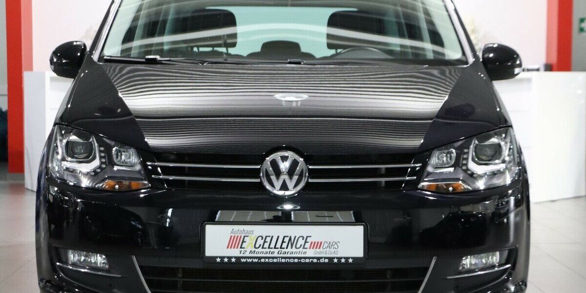 VW Sharan 1.4 TSI BUSINESS HIGHLINE / XENON / TOP 64.000 km 27.991 &euro; Hamm 59077